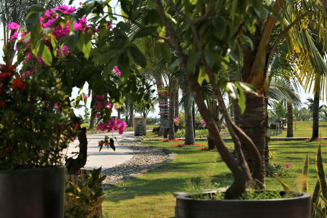 Bao Ninh Beach Resort Донгхой Екстер'єр фото